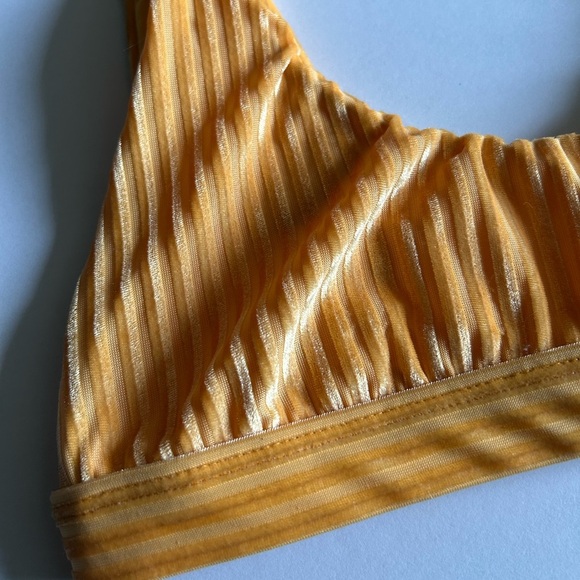 Dippin Daisy’s Festival Top‎ in Orange Ribbed Velvet - Picture 7 of 10